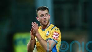 Mansfield&rsquo;s Rhys Oates scores winner against Bolton on return from suspension