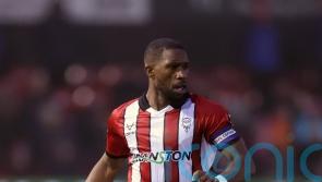 Promotion-chasing Lincoln hit five past Peterborough to stretch unbeaten run