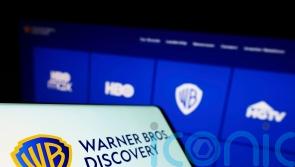Warner Bros tells investors to reject sweetened &pound;80bn Paramount bid