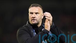 Ian Evatt bemoans penalty not given as Blackpool go down at Luton