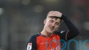 Luton maintain play-off push with victory against Bradford