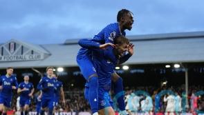 Everton stage late comeback to stun Fulham