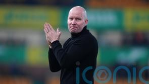 Henrik Pedersen hails Sheff Wed fight at Norwich after another testing day