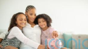 5 things parents should teach their kids about money
