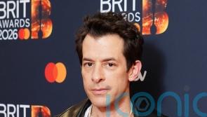 Mark Ronson remembers Amy Winehouse during Brit Award acceptance speech