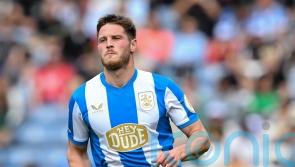 MK Dons stretch unbeaten league run to 11 as Harrogate stay bottom