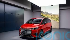Mercedes reveals VLE luxury electric minivan