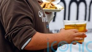 6 ways to avoid the financial burden of doing rounds in pubs