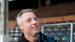 Cambridge boss Neil Harris to lean on experience for League Two promotion run-in