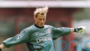 David Seaman remembers &lsquo;great friend&rsquo; Alex Manninger following his death aged 48