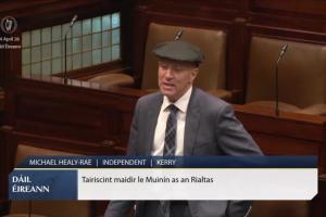WATCH: Michael Healy Rae announces his intention to resign from Government in the Dáil
