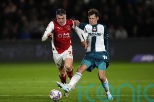 Fleetwood ease to victory against struggling 10-man Newport