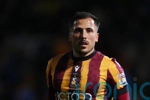 Bradford brush aside Reading to keep winning run going