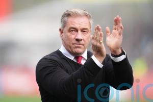 Scott Lindsey hails Crawley character after snatching point against Oldham