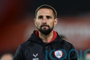 Barnsley boss Conor Hourihane hails David McGoldrick after late leveller