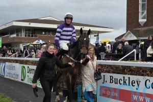 Cobden leaves it late to get off the mark for the first time in Ireland