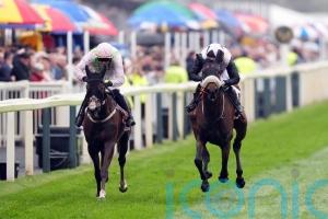 Mange Tout reverses form with Selma De Vary at Aintree