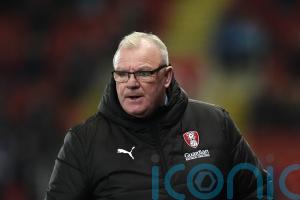 Bristol Rovers celebrate Steve Evans contract with sixth straight win