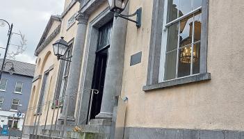 Man was lying in ditch in Laois with can of Guinness in his hand