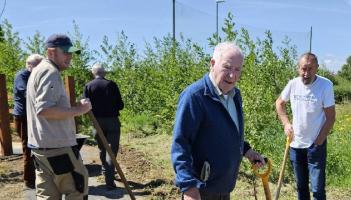 Tipperary Men's Shed group needs support from the public to help them switch on the lights