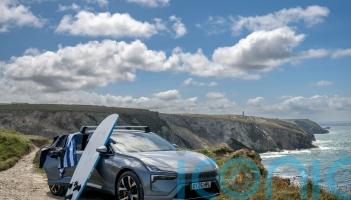 Surfing adventures in an electric car: Does charging infrastructure get in the way of the waves?