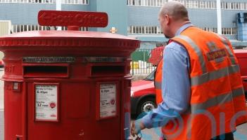 Disadvantaged pupils to get letters encouraging them to apply to university