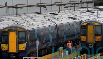 RMT warns of pay dispute at Network Rail