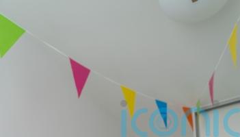 Listening to hypnosis techniques can reduce hot flushes, research suggests