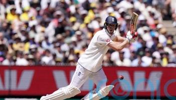 England embark on exhilarating run-chase for victory in Boxing Day Test