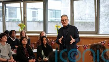 Starmer pledges to act in &lsquo;months not years&rsquo; to protect children on social media