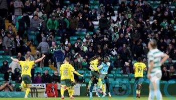 Kai Andrews nets late winner as Hibernian dent 10-man Celtic&rsquo;s title hopes