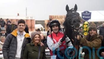 Racecourse gallop planned for Triumph contender Minella Study