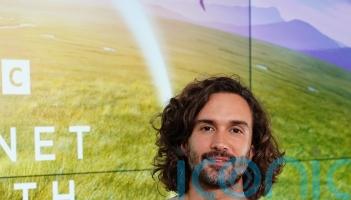 Joe Wicks to run London marathon alongside Daddy Pig for deaf charity