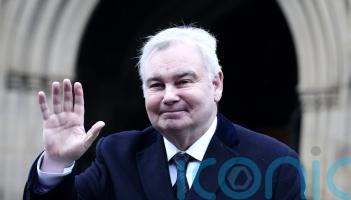 Eamonn Holmes says he will do his best to get well soon after stroke