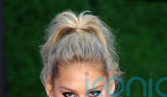 Anna Kournikova and Enrique Iglesias welcome fourth child