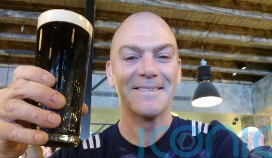 &lsquo;Hero&rsquo; Irish bus driver says he wants apology after he was sacked after catching thief