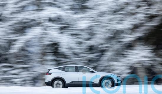 Here&rsquo;s how to stay safe when driving in cold weather