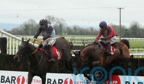 Grangeclare West denies Gerri Colombe at Fairyhouse