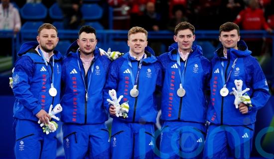 Great Britain settle for silver after defeat to Canada in men&rsquo;s curling