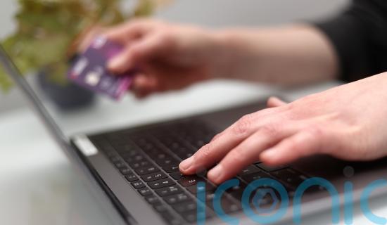 AI contributes to spike in fashion sales complaints to Citizens Advice