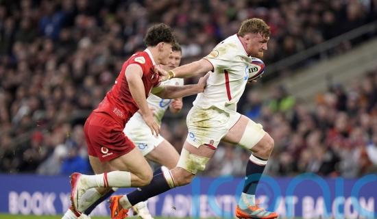 Ollie Chessum in at blindside flanker only change for England against France