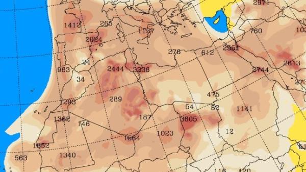 Public urged not to wash their windows as strange weather event is set to hit Ireland