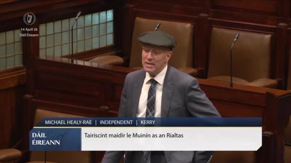 WATCH: Michael Healy Rae announces his intention to resign from Government in the D&aacute;il
