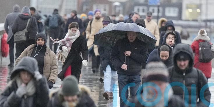 UK economy set to have returned to growth despite budget caution