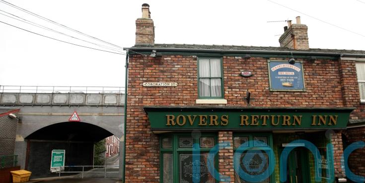 Coronation Street to use purple to raise awareness of domestic violence