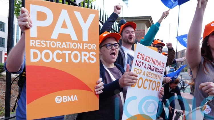 Doctors&rsquo; strike to go ahead after medics reject Government offer