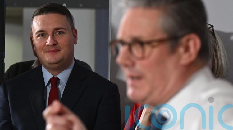 Starmer &lsquo;very happy&rsquo; with Cabinet and sticking to EU &lsquo;red lines&rsquo; &ndash; No 10