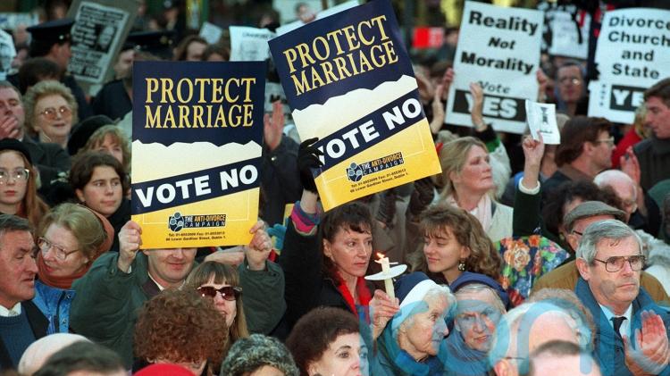 Minister raised concerns about Government &lsquo;hiding&rsquo; in divorce debate