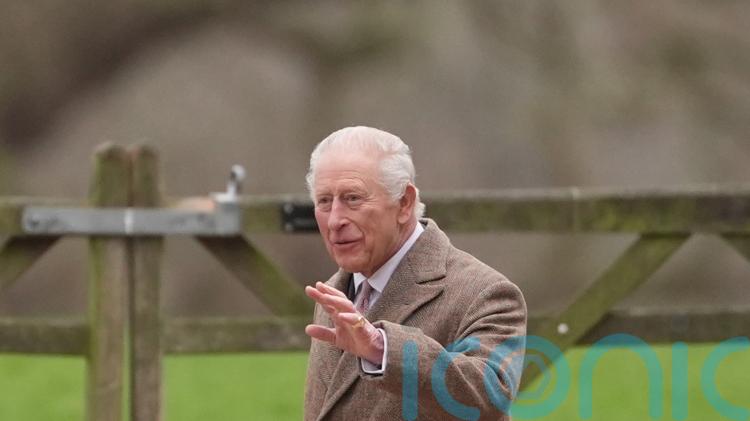 King greets well-wishers after Sandringham church service