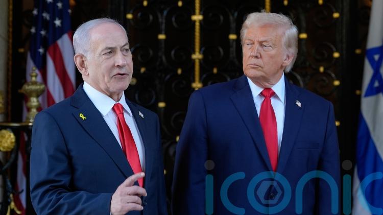 Trump warns Iran on nuclear revival as he hosts Israel&rsquo;s Netanyahu
